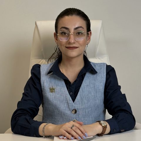 Mahdis Ghasemzadeh